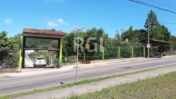 Sítio para Venda - 246m², 3 dormitórios, sendo 2 suites, 6 vagas - Vila Nova