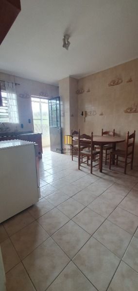 Casa em Porto Alegre, no bairro Cavalhada, com 3 dormitório(s), e 3 banheiros, à venda.