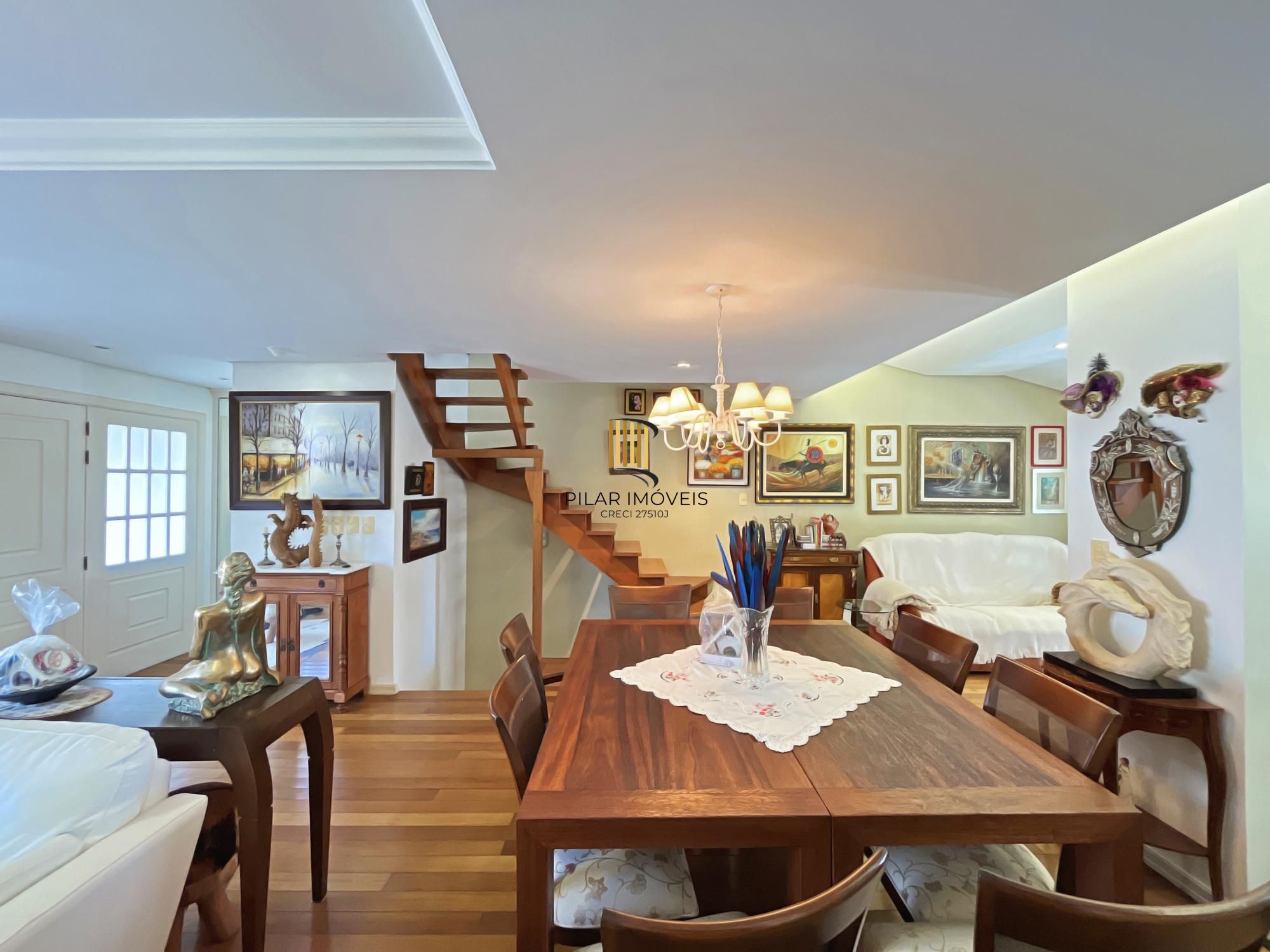 Casa de Condomínio 3 dormitórios no bairro Vila Nova