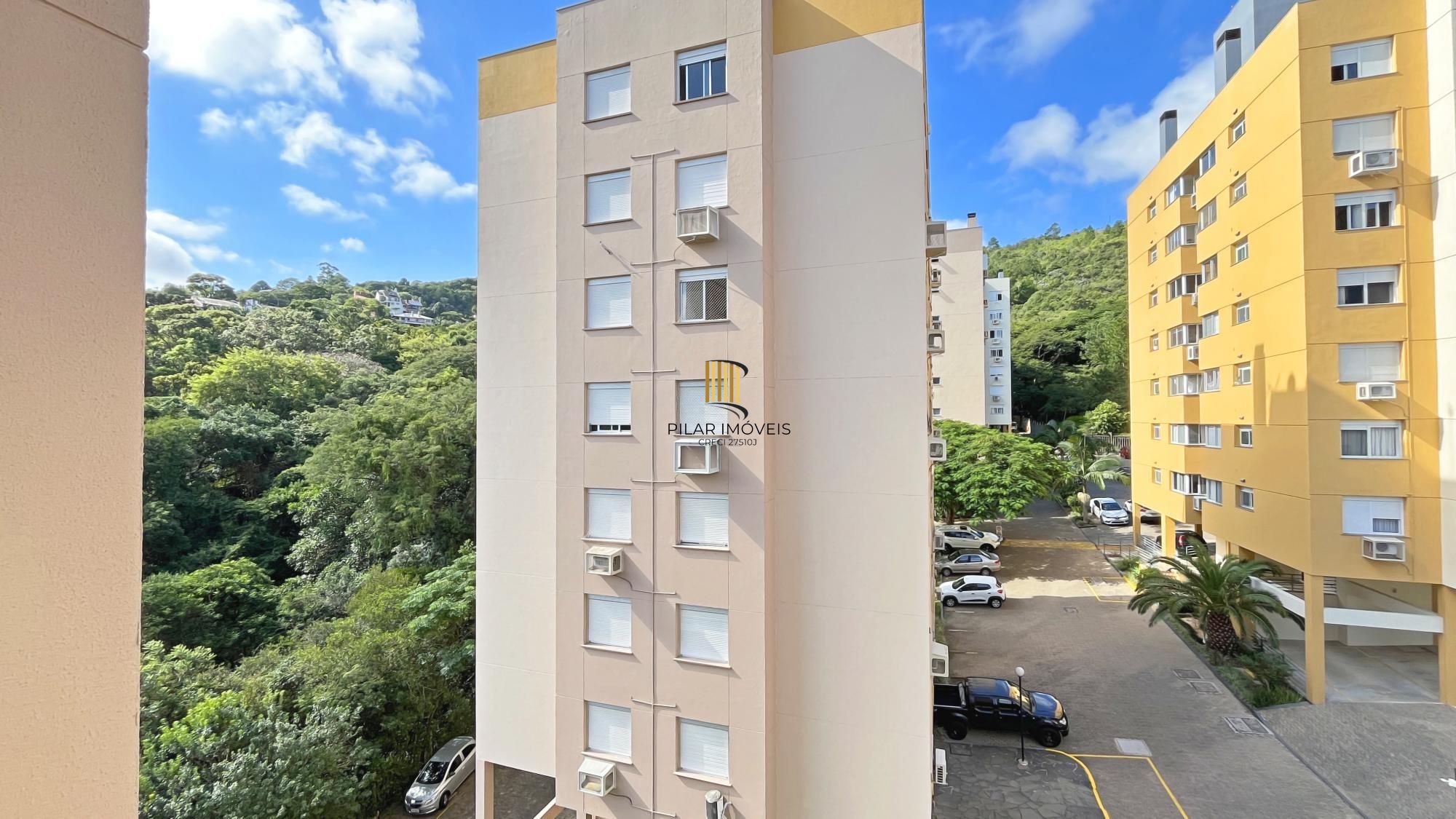 Apartamento 2D, sacada com churrasqueira, elevador e box escriturado