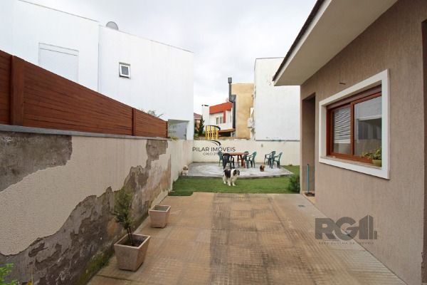 Casa Condominio para Venda - 137m², 3 dormitórios, sendo 1 suites, 3 vagas - Hípica