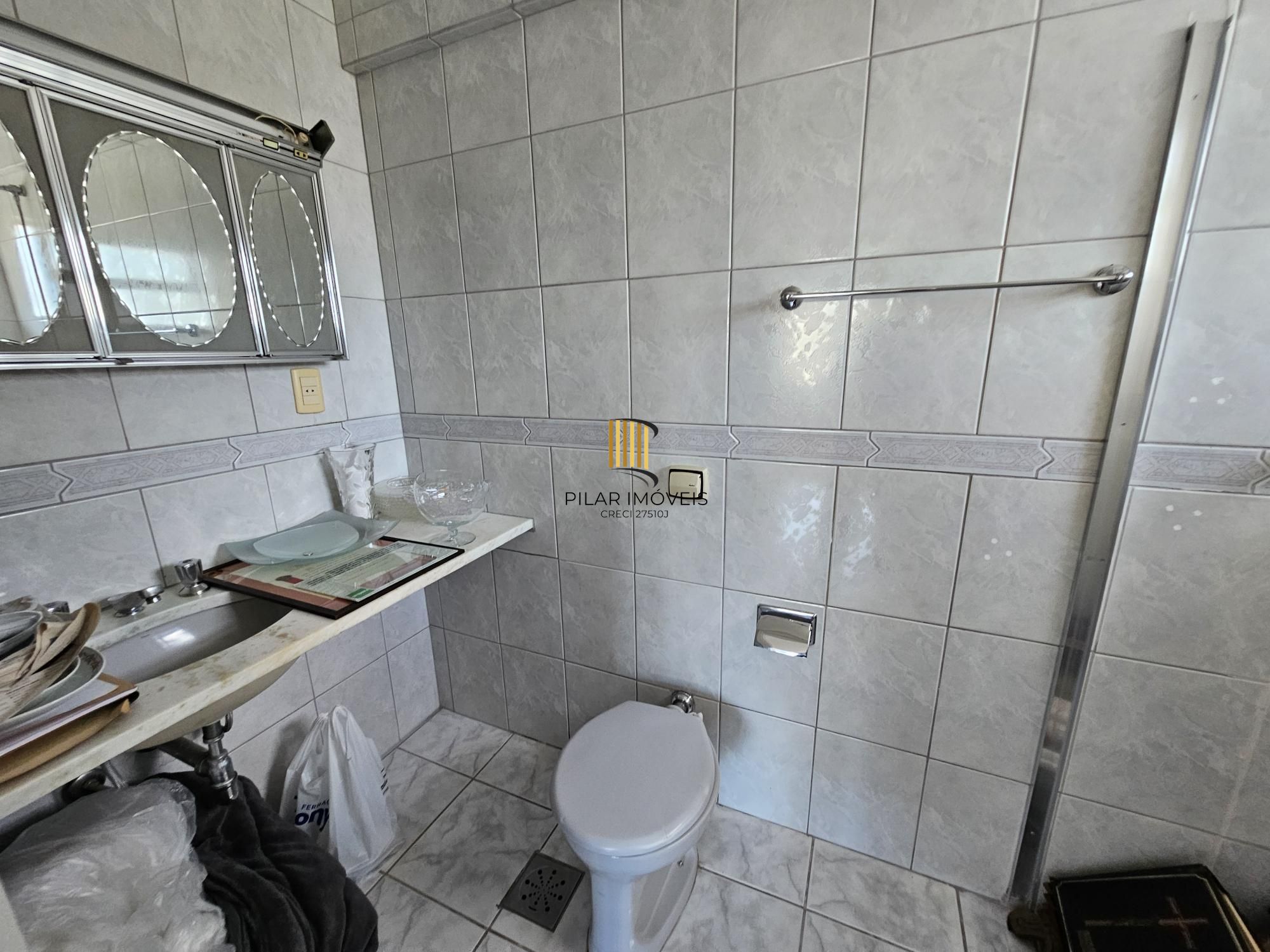 Apartamento para Venda - 102m², 3 dormitórios, sendo 1 suites, 1 vaga - Menino Deus