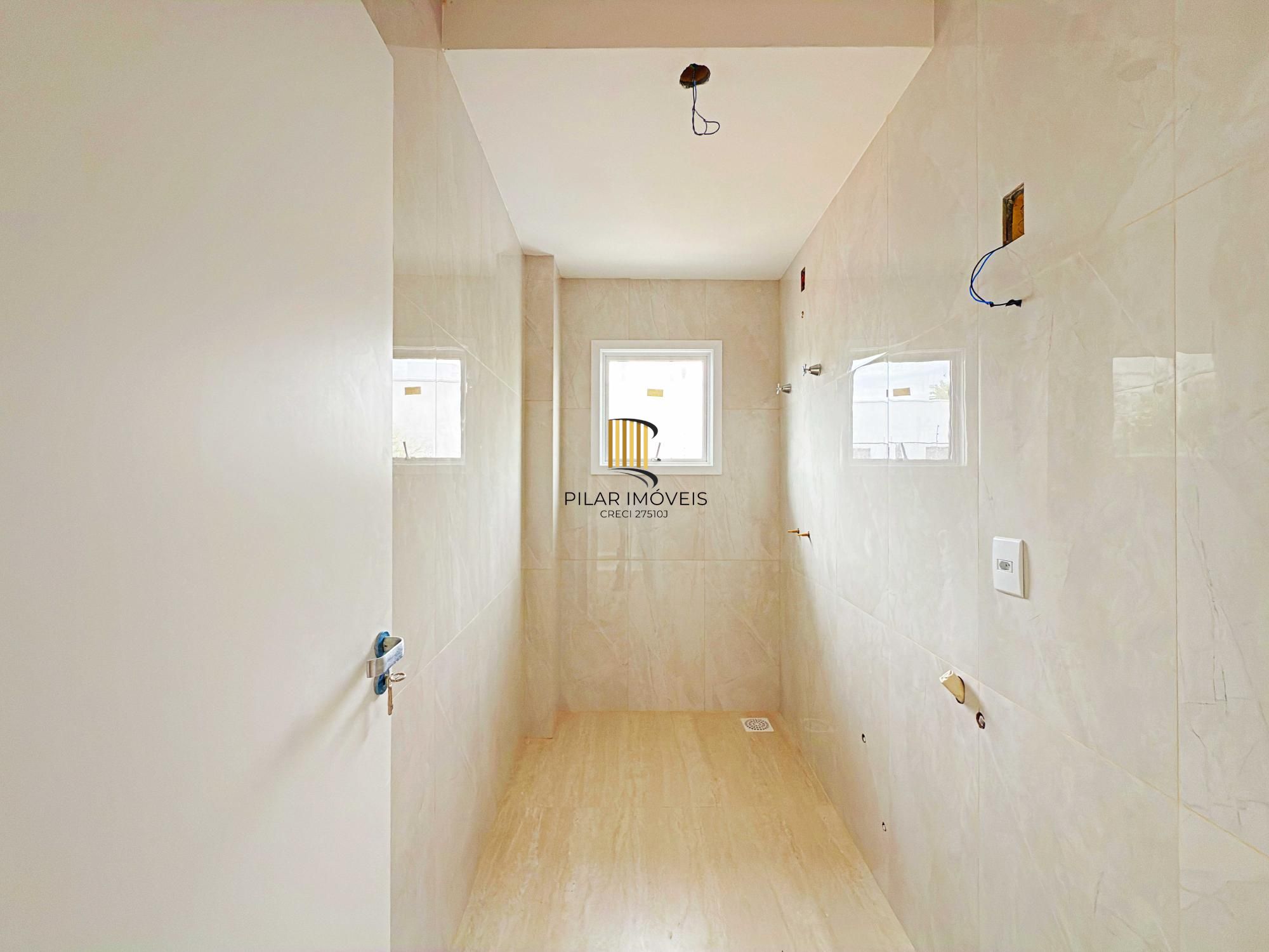 Casa no Lagos de Nova Ipanema, com 4 dormitório(s), e 4 banheiros, à venda.