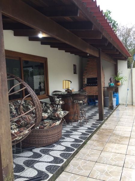 Casa para Venda - 320000m², 3 dormitórios, sendo 1 suites, 10 vagas - Belém Novo