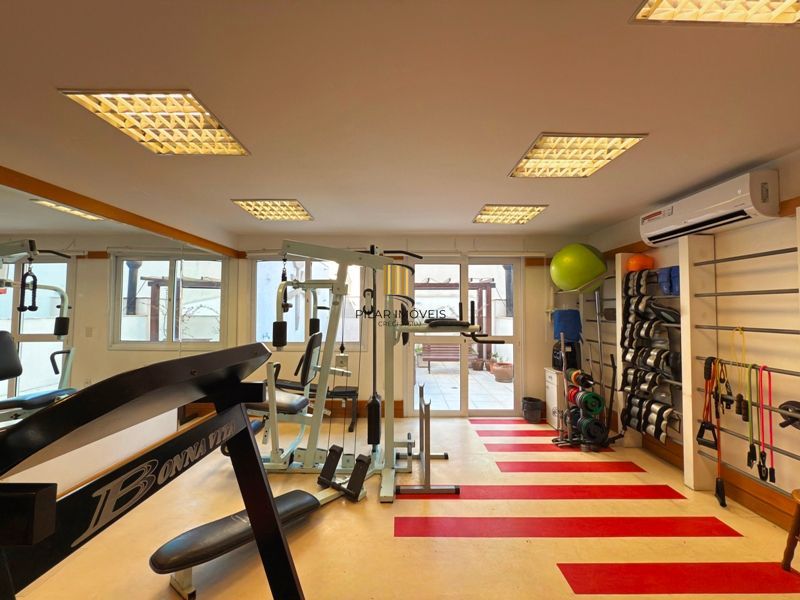 Apartamento com 2 dormitórios, 2 vagas, 65m2 coração do Menino Deus.