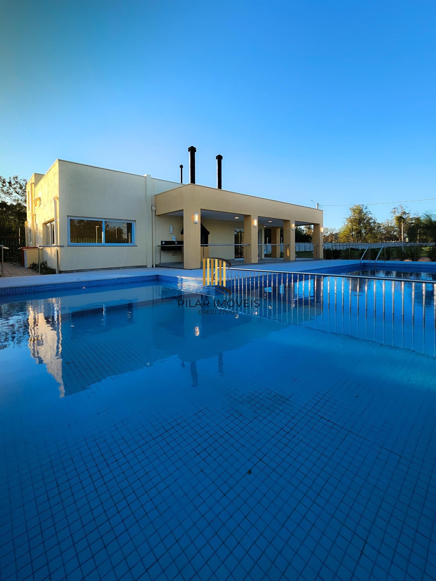 Casa de Condomínio 3 dormitórios no bairro Hípica