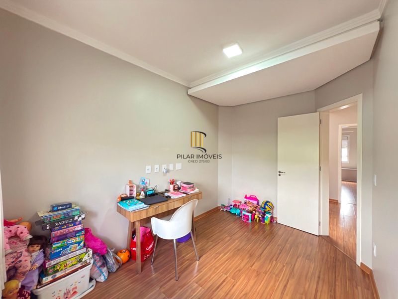 Casa com vista para o Rio e 3 dormitórios