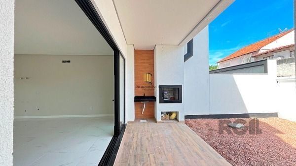 Casa Condominio em Porto Alegre, no bairro Ipanema, com 3 dormitório(s), à venda.