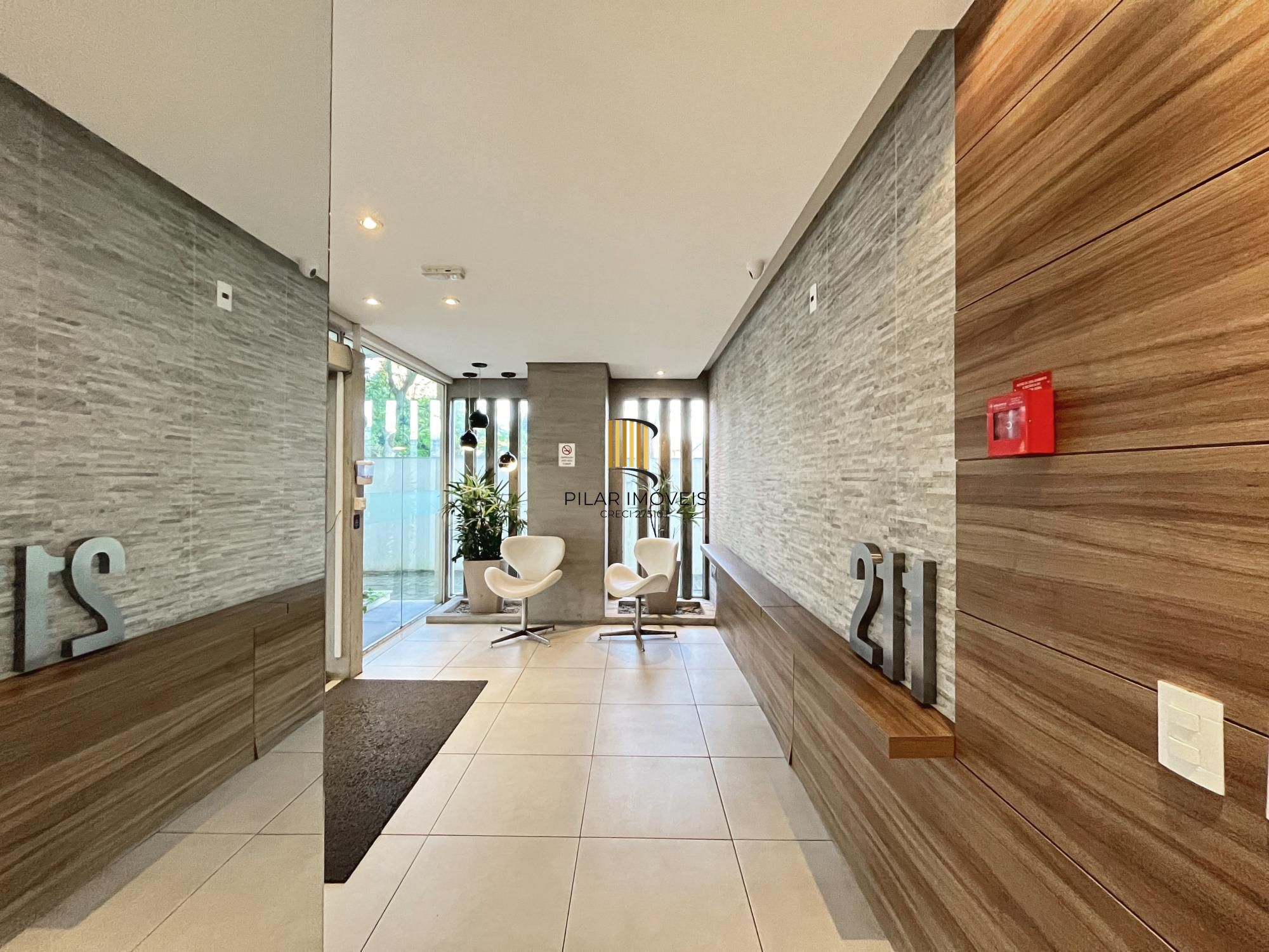 Apartamento de 2 dormitórios no Cristal