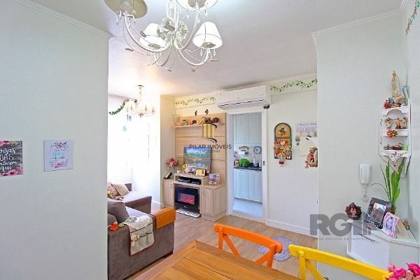 Apartamento em Porto Alegre, no bairro Vila Nova, com 2 dormitório(s), e 2 banheiros, à venda.