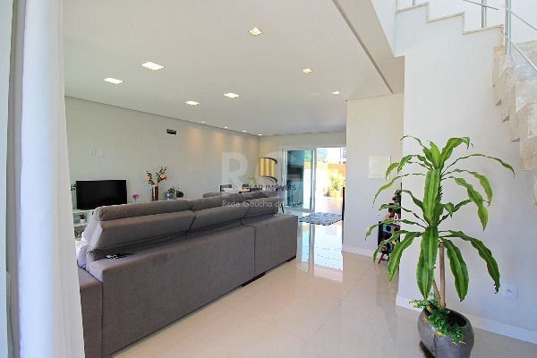 Casa Condominio em Porto Alegre, no bairro Aberta Dos Morros, com 3 dormitório(s), e 3 banheiros, à venda.