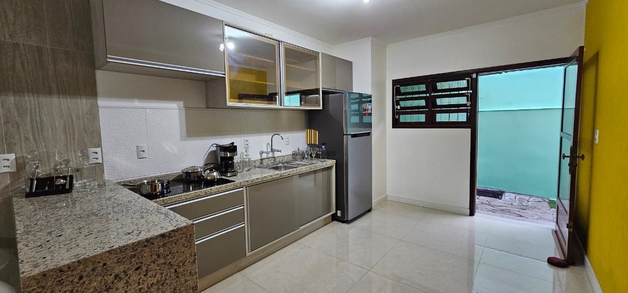 Excelente casa térrea zona sul de Porto Alegre, com 191m² - totalmente reformada