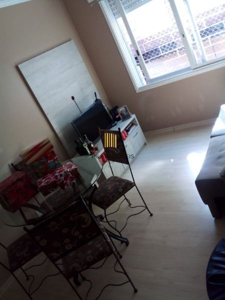 Apartamento 2 dormitórios no bairro Camaquã
