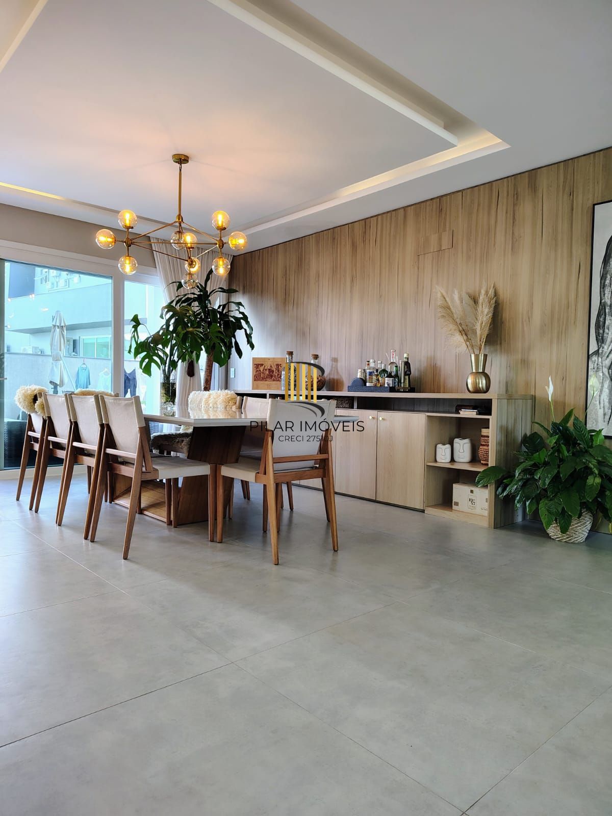 **Espetacular Casa de Condomínio com 3 suítes, Piscina com aquecimento**