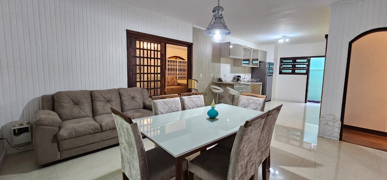 Excelente casa térrea zona sul de Porto Alegre, com 191m² - totalmente reformada