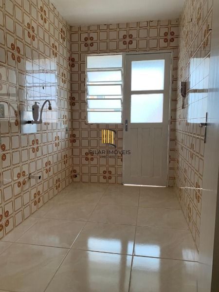 Apartamento em Porto Alegre, no bairro Tristeza, com 2 dormitório(s), e 2 banheiros, à venda.