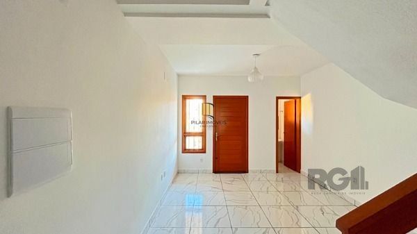 Casa para Venda - 79m², 2 dormitórios, sendo 2 suites, 2 vagas - Portal do Guarujá