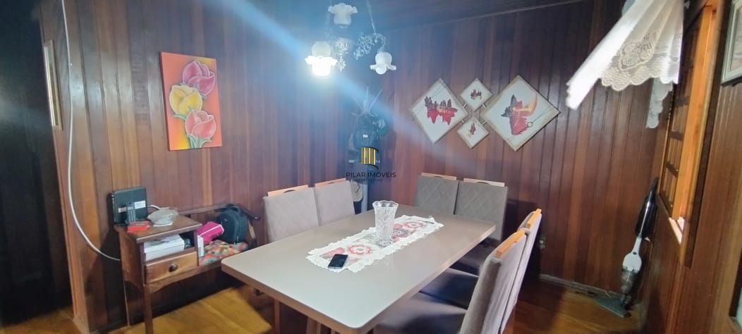 Casa 2 dormitórios no bairro Vila Nova