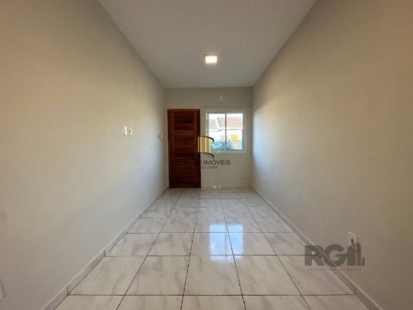 Casa Condominio em Porto Alegre, no bairro Ponta Grossa, com 2 dormitório(s), e 2 banheiros, à venda.