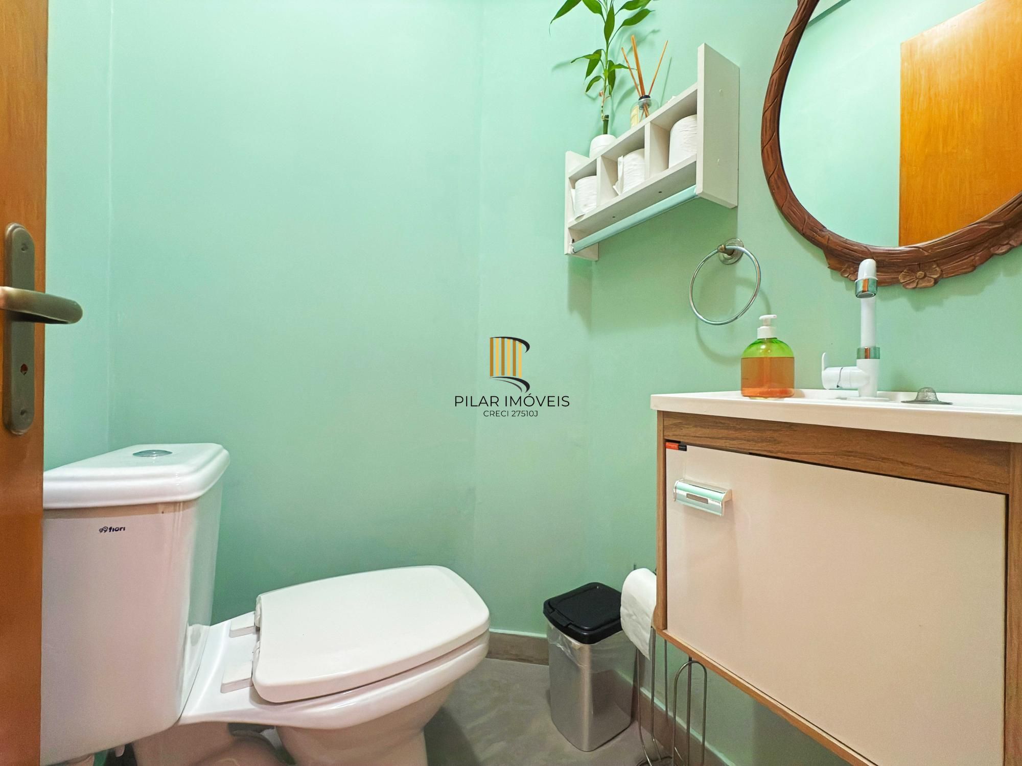 Sobrado 2 dormitórios no bairro Aberta dos Morros