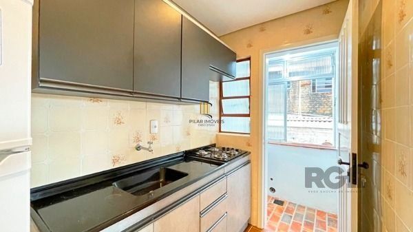 Apartamento em Porto Alegre, no bairro Camaquã, com 1 dormitório(s), e 1 banheiros, à venda.