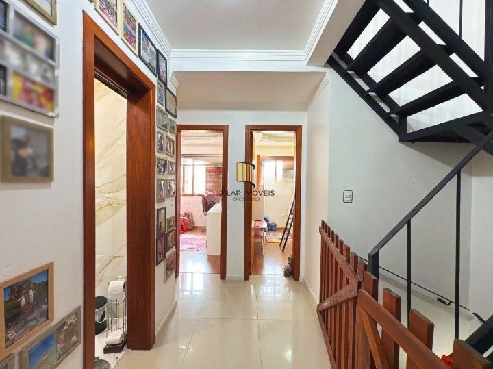 Casa de Condomínio 3 dormitórios no bairro Hípica