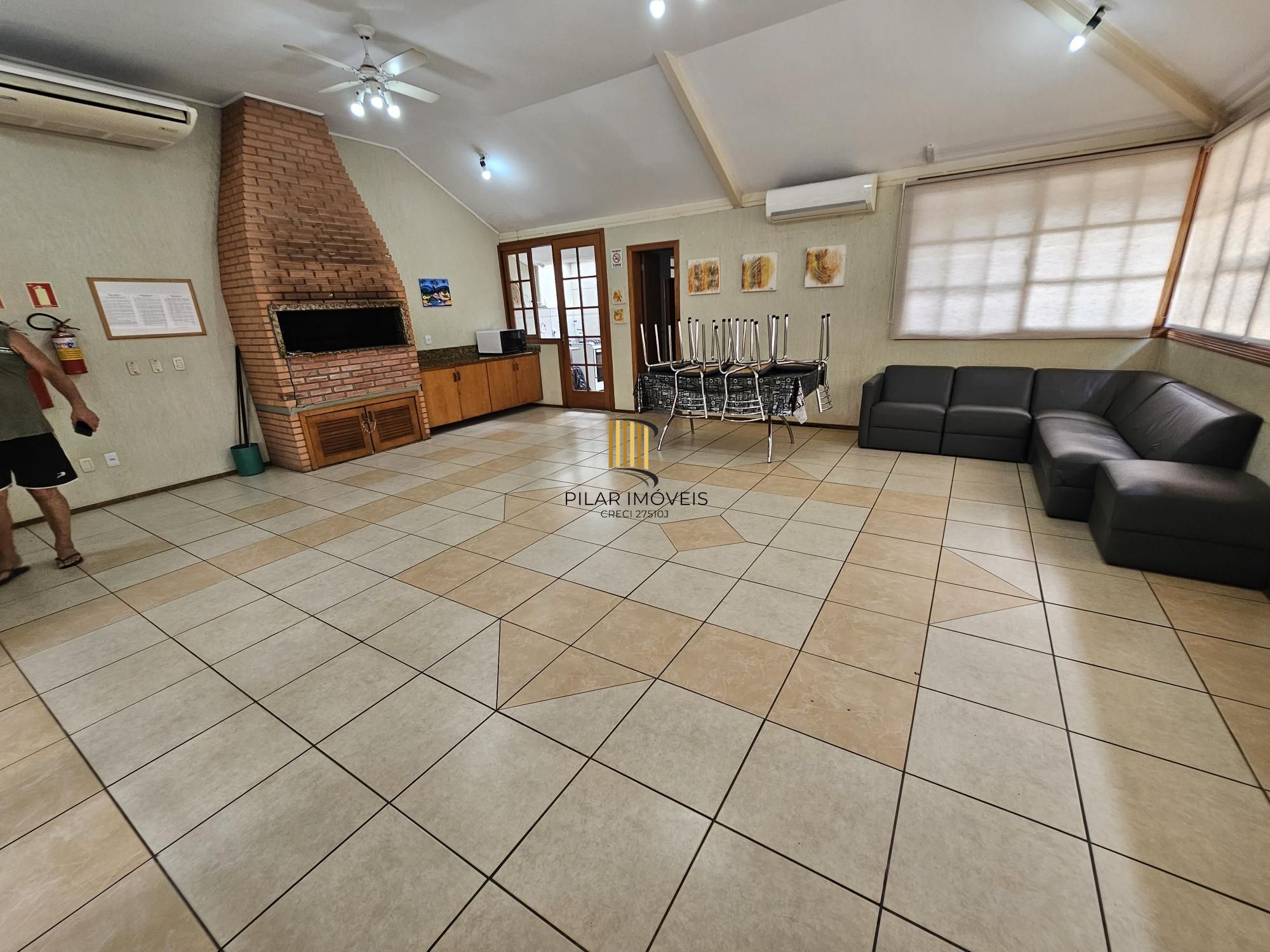 Casa 3 dormitórios em condomínio no bairro Camaquã, a 50 mts da Otto Niemayer.