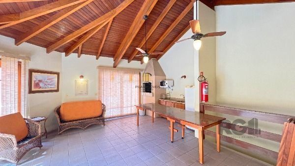 Casa Condominio em Porto Alegre, no bairro Espírito Santo, com 3 dormitório(s), e 3 banheiros, à venda.