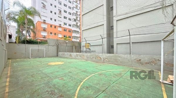 Apartamento em Porto Alegre, no bairro Tristeza, com 2 dormitório(s), e 2 banheiros, à venda.