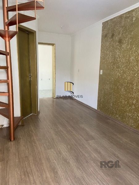 Casa de Condomínio 2 dormitórios no bairro Cavalhada