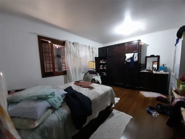 Casa para Venda - 140m², 2 dormitórios, 2 vagas - Hípica
