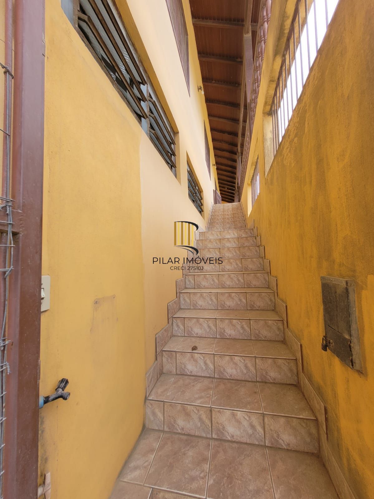 Casa 3 dormitórios no bairro Ponta Grossa