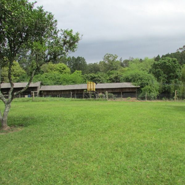 Sítio para Venda - 30000m², 3 dormitórios, sendo 1 suites, Lageado