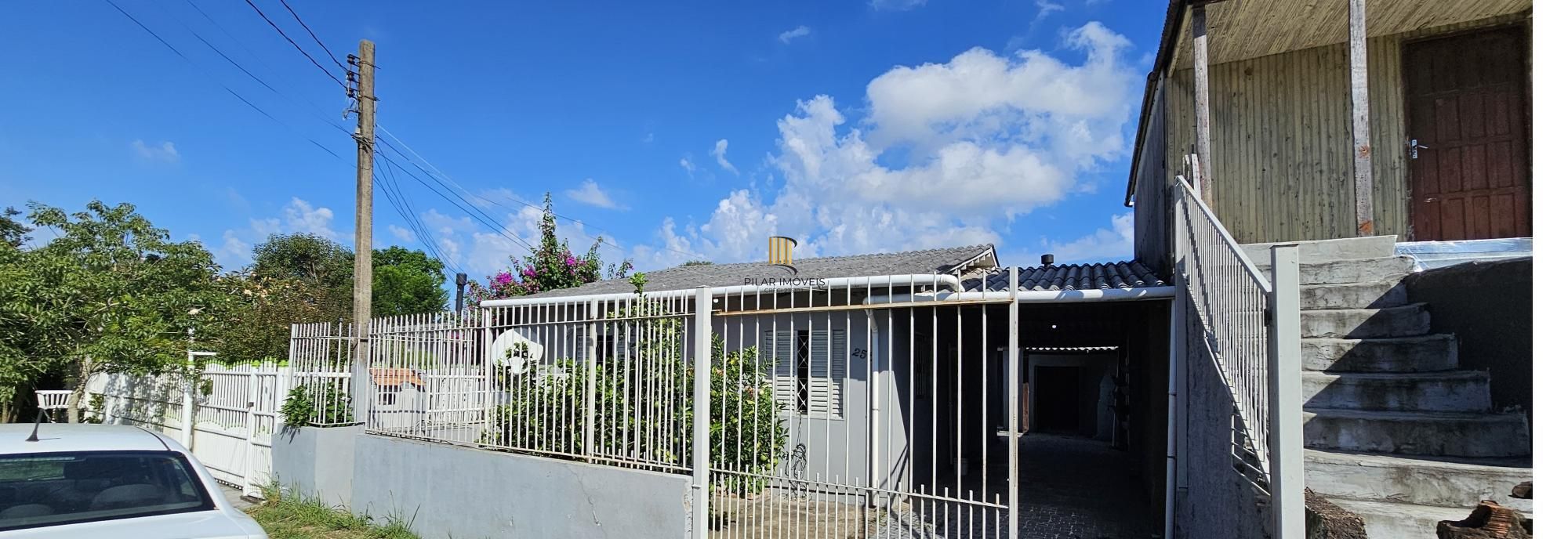 Casa 2 dormitórios no bairro Restinga