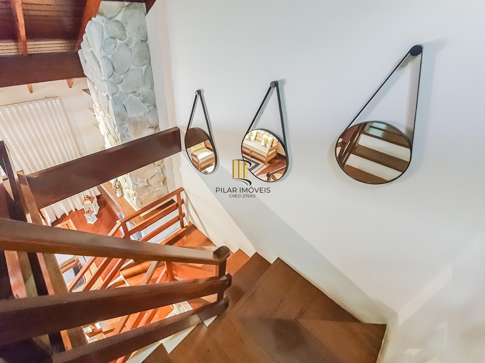 Casa em condomínio mobiliada, 3 dormitórios