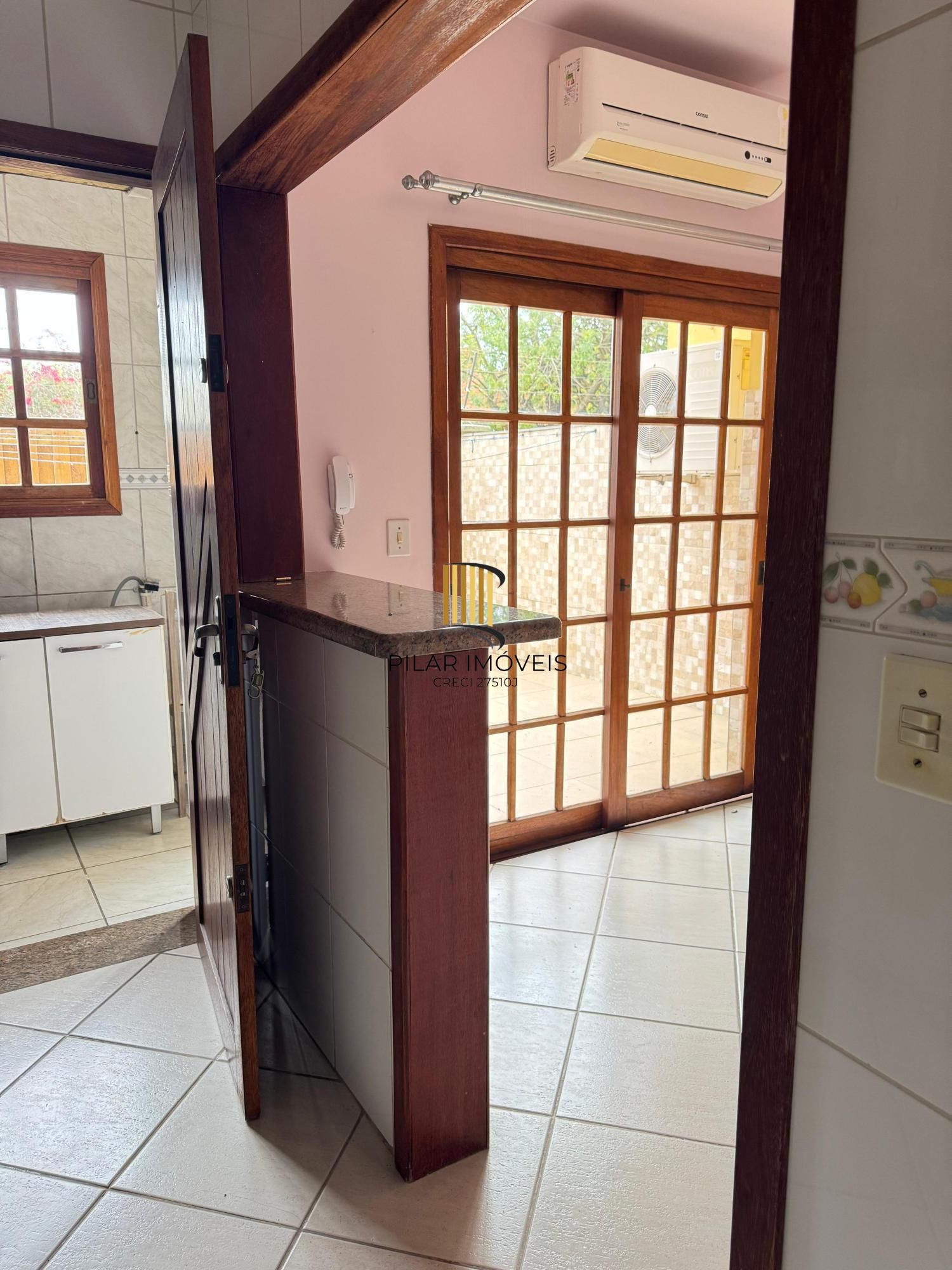 No bairro Serraria, casa em condomínio com 3 dormitórios