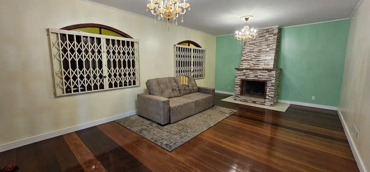 Excelente casa térrea zona sul de Porto Alegre, com 191m² - totalmente reformada