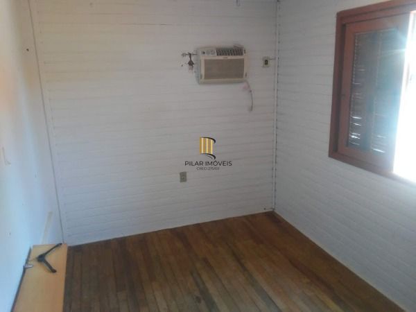 Casa 3 dormitórios no bairro Guarujá