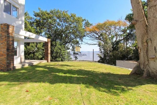 Casa Condominio para Venda - 364m², 3 dormitórios, sendo 3 suites, 2 vagas - Pedra Redonda