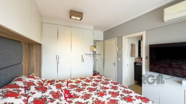 Apartamento em Porto Alegre, no bairro Rio Branco, com 3 dormitório(s), e 3 banheiros, à venda.