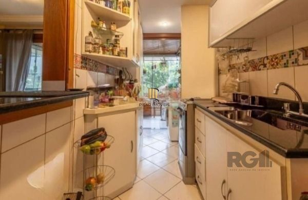 Apartamento 2 dormitórios no bairro Tristeza