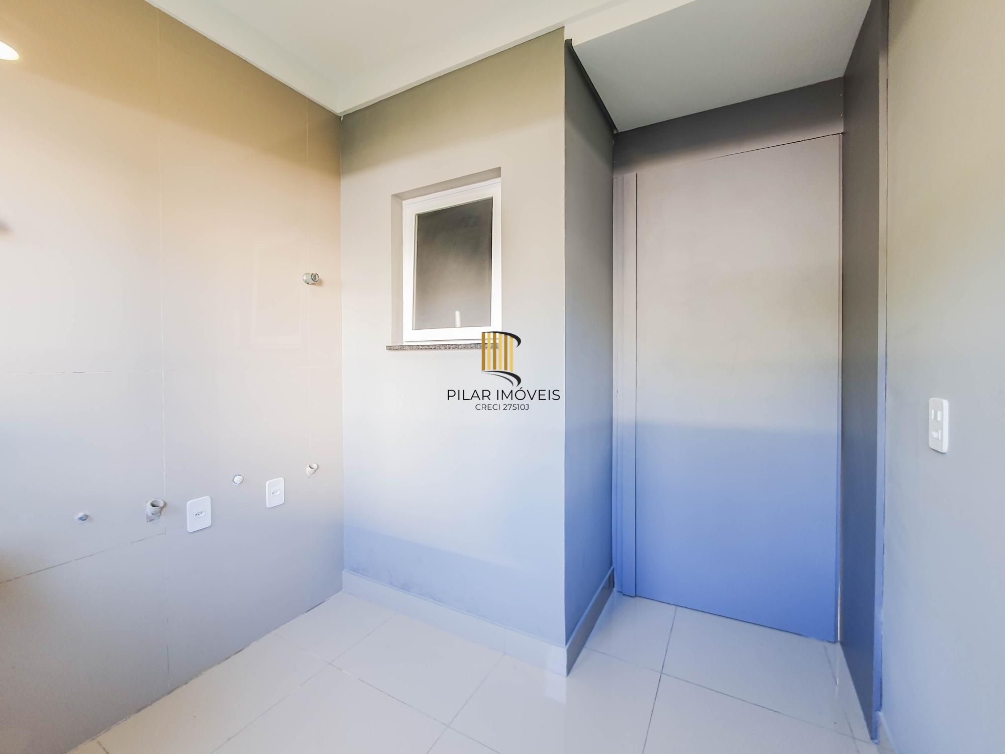 Casa 3 dormitórios no bairro Hípica