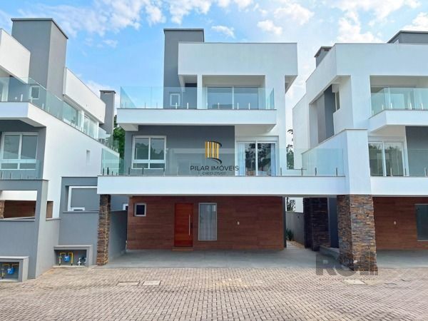 Casa Condominio para Venda - 364m², 3 dormitórios, sendo 3 suites, 2 vagas - Pedra Redonda