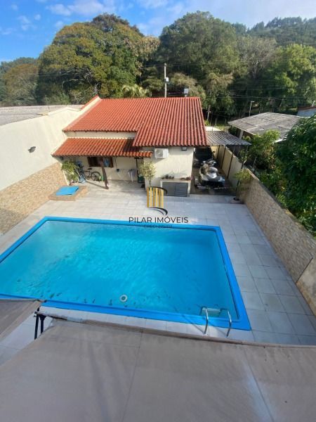 Casa para Venda - 300m², 2 dormitórios, sendo 1 suites, 2 vagas - Urubatã - Pilar Imóveis