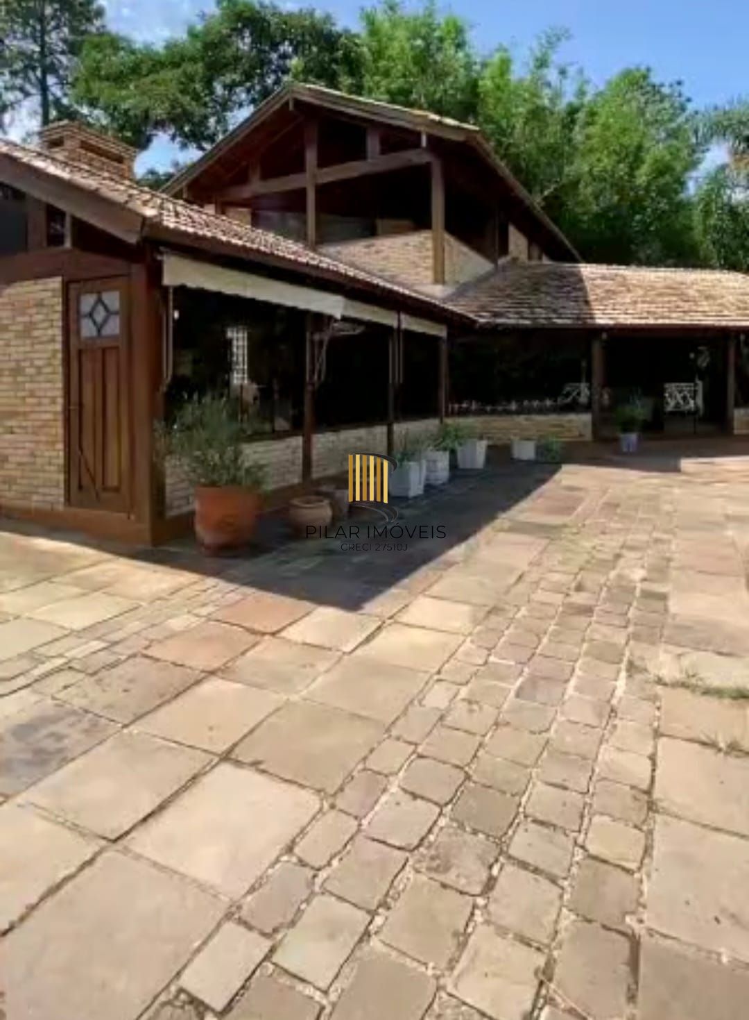 Sitio Urbano zona sul de Porto Alegre com 10.480m² - grande potencial de valorizaçao