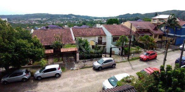 Casa para Venda - 320m², 3 dormitórios, sendo 1 suites, 2 vagas - Imperial Parque