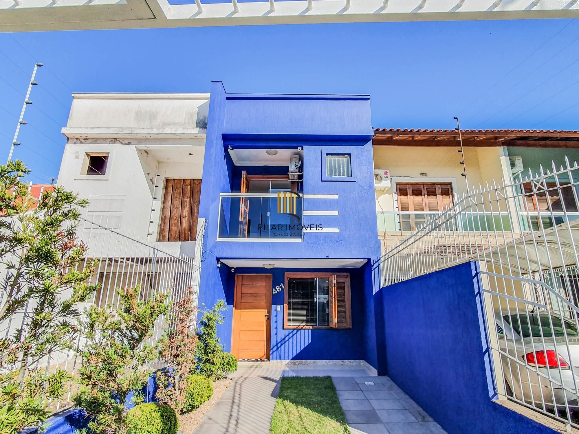 Sobrado 3 dormitórios com suíte totalmente mobiliado próximo a escola Cesi no bairro Hípica !