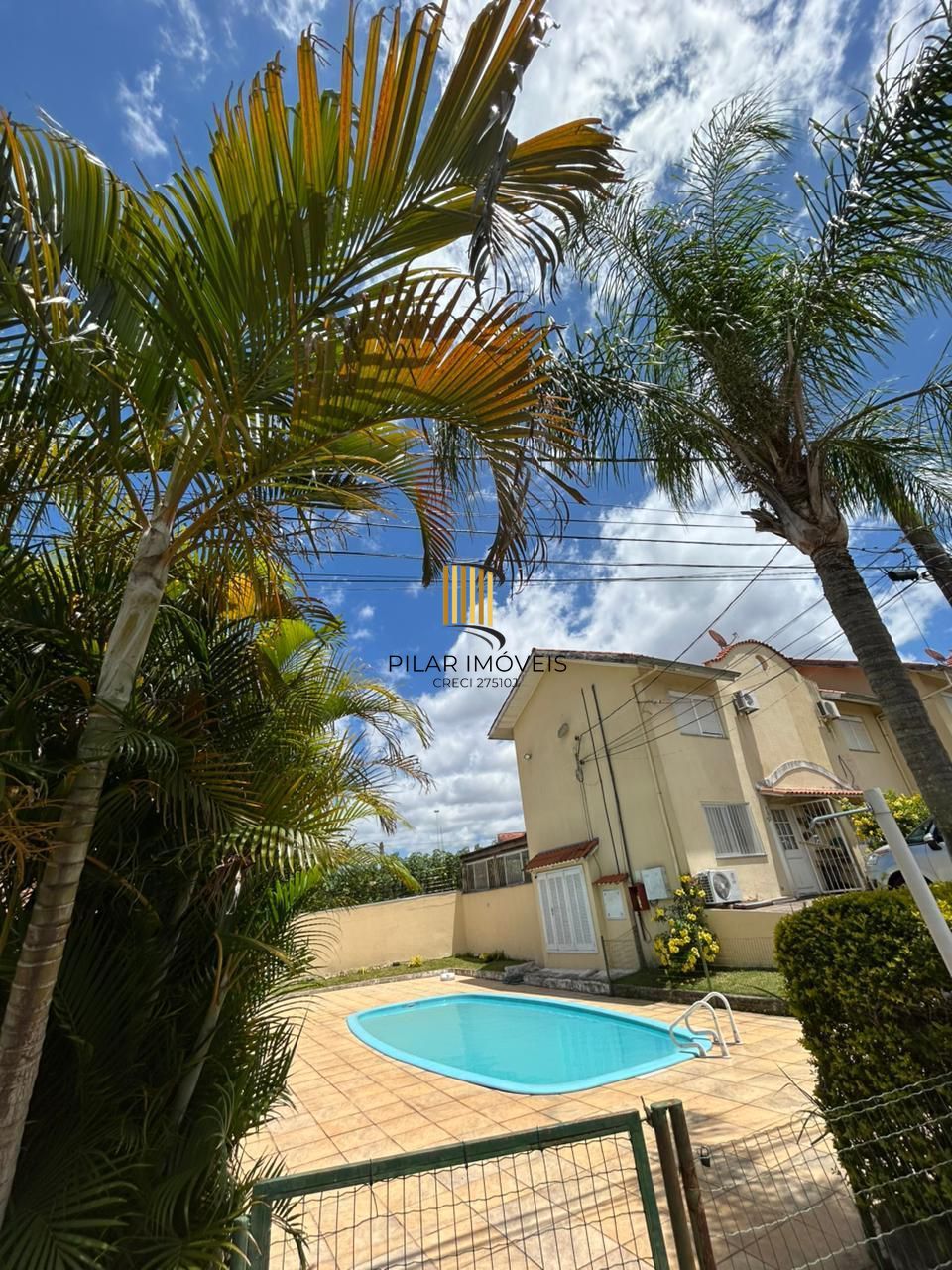 Casa de Condomínio 2 dormitórios no bairro Hípica