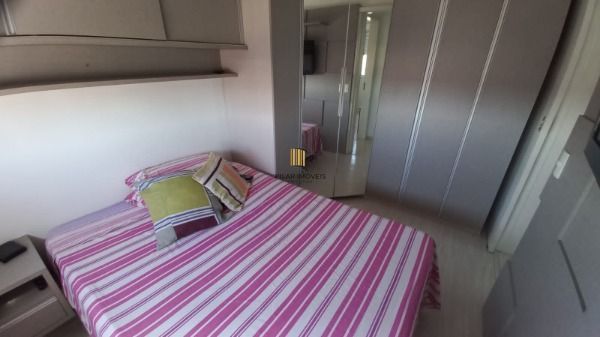 Apartamento em Porto Alegre, no bairro Cavalhada, com 2 dormitório(s), e 2 banheiros, à venda.
