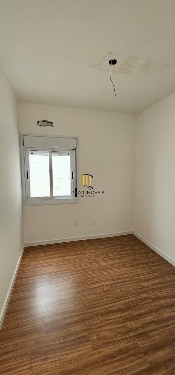 Casa Condominio em Porto Alegre, no bairro Hípica, com 3 dormitório(s), e 3 banheiros, à venda.